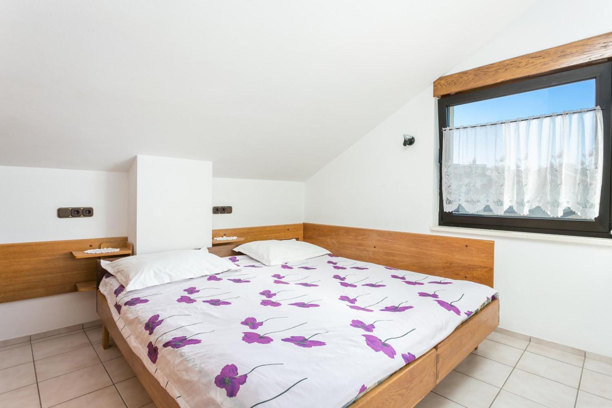 Seaside Apartments With A Swimming Pool Okrug Gornji, Ciovo - 11374 Trogir Exterior photo